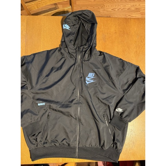 Nike Sportswear Men's XL Sport Essentials Vented Windrunner Jacket DM6867-010 - Picture 1 of 10